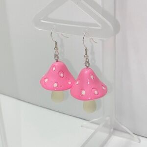 NEW Light Pink & White Mushrooms Earrings 🩷🍄